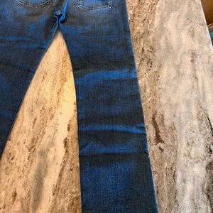 AG Farrah dark wash jean size 28